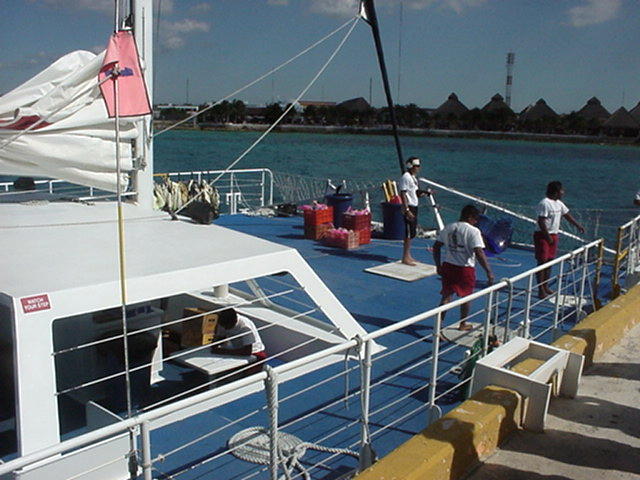 Snorkel Cruise 1.JPG 72.6 KB
